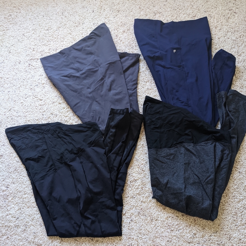 4 pairs of maternity leggings